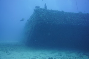 Kahala Barge wreck Dive Oahu